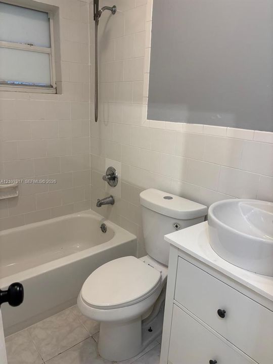 В аренду: $3,500 (4 спален, 2 ванн, 1500 Квадратных фут)