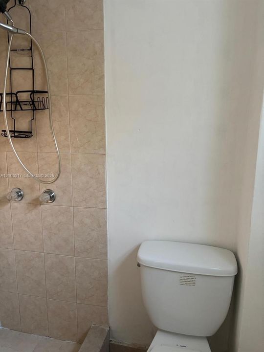 В аренду: $3,500 (4 спален, 2 ванн, 1500 Квадратных фут)