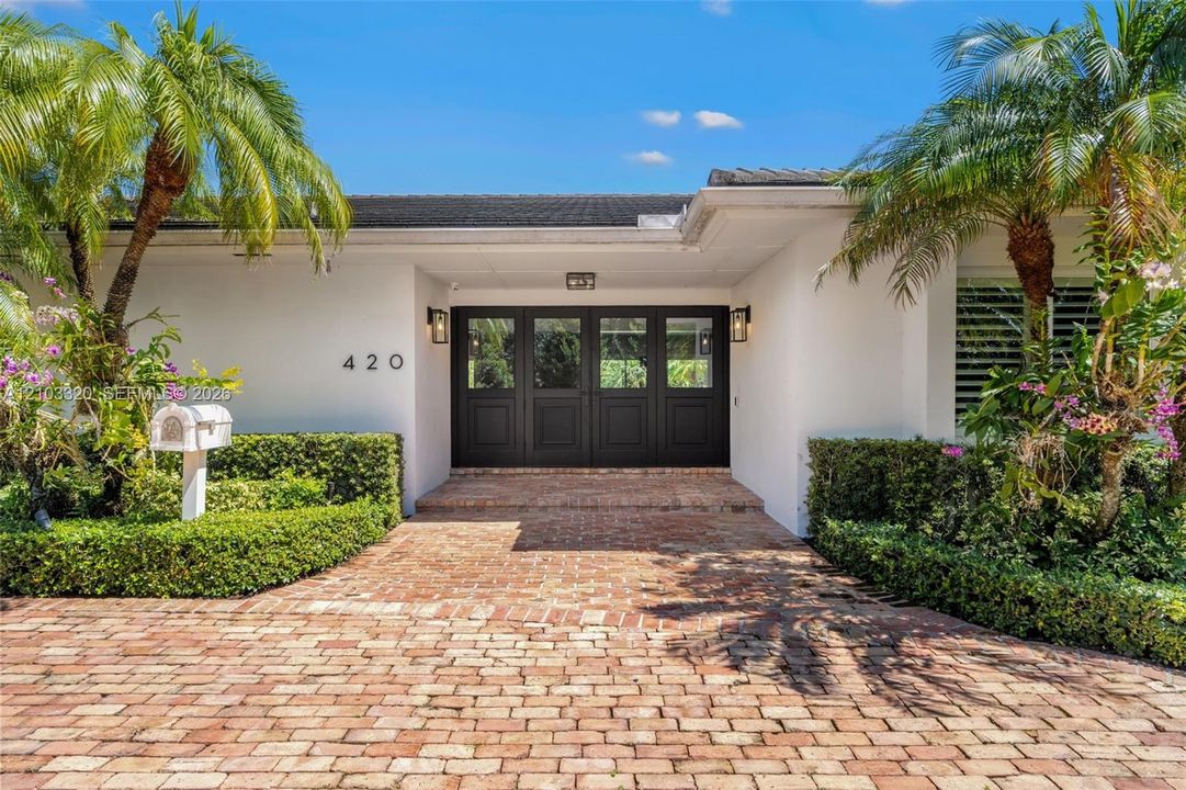 For Rent: $25,000 (5 beds, 5 baths, 4782 Square Feet)