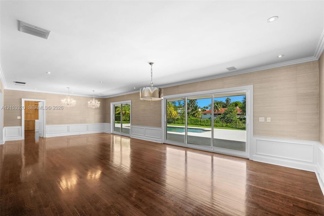 For Rent: $25,000 (5 beds, 5 baths, 4782 Square Feet)