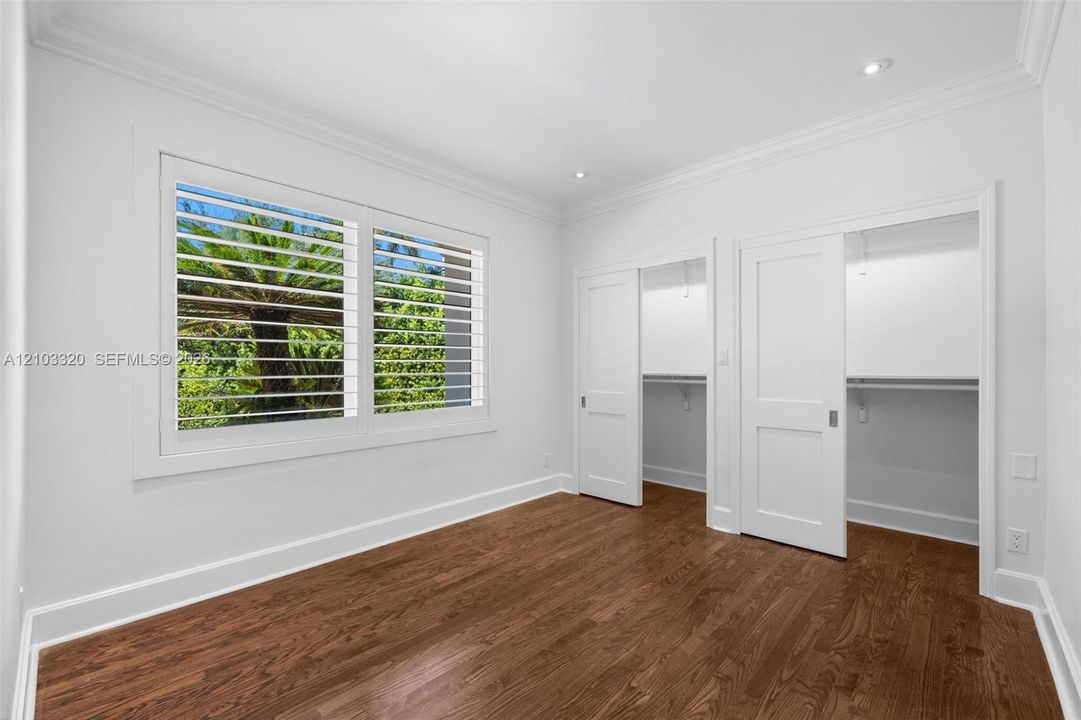 For Rent: $25,000 (5 beds, 5 baths, 4782 Square Feet)