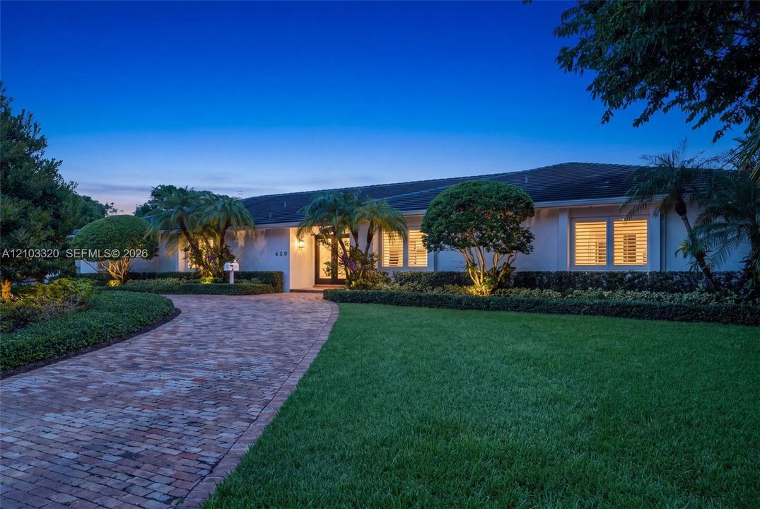 For Rent: $25,000 (5 beds, 5 baths, 4782 Square Feet)