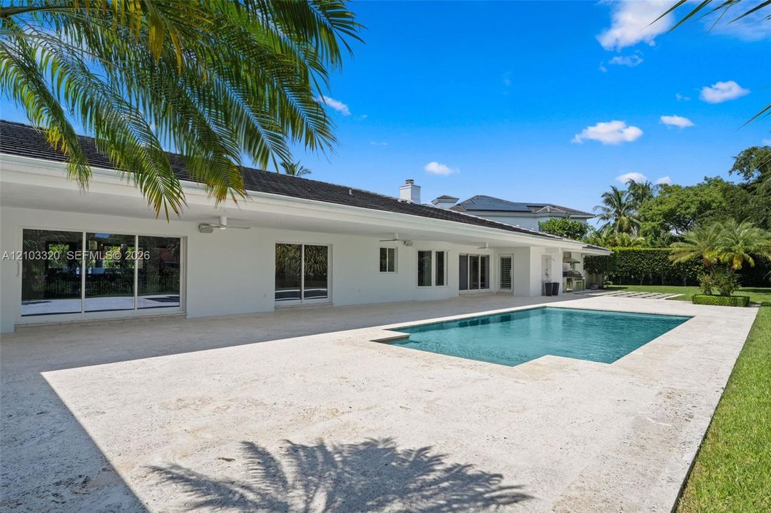 For Rent: $25,000 (5 beds, 5 baths, 4782 Square Feet)