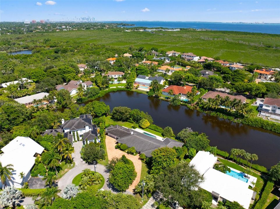 For Rent: $25,000 (5 beds, 5 baths, 4782 Square Feet)