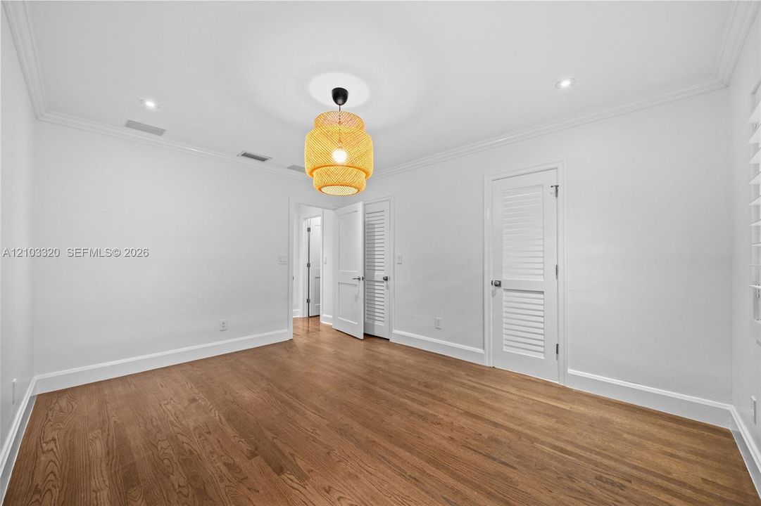 For Rent: $25,000 (5 beds, 5 baths, 4782 Square Feet)