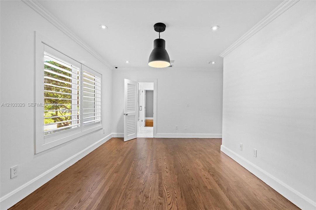 For Rent: $25,000 (5 beds, 5 baths, 4782 Square Feet)