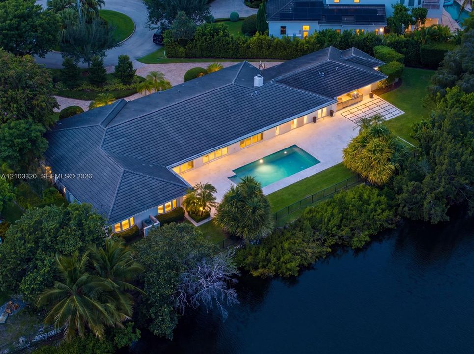 For Rent: $25,000 (5 beds, 5 baths, 4782 Square Feet)
