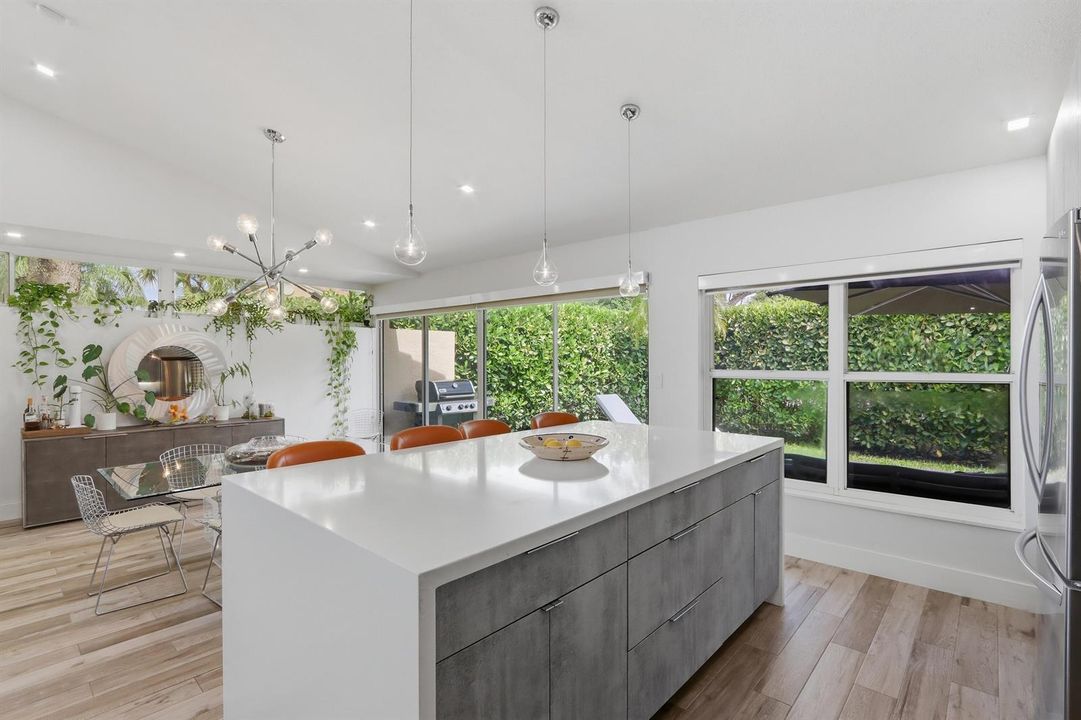Dining Area _ Kitchen (2)