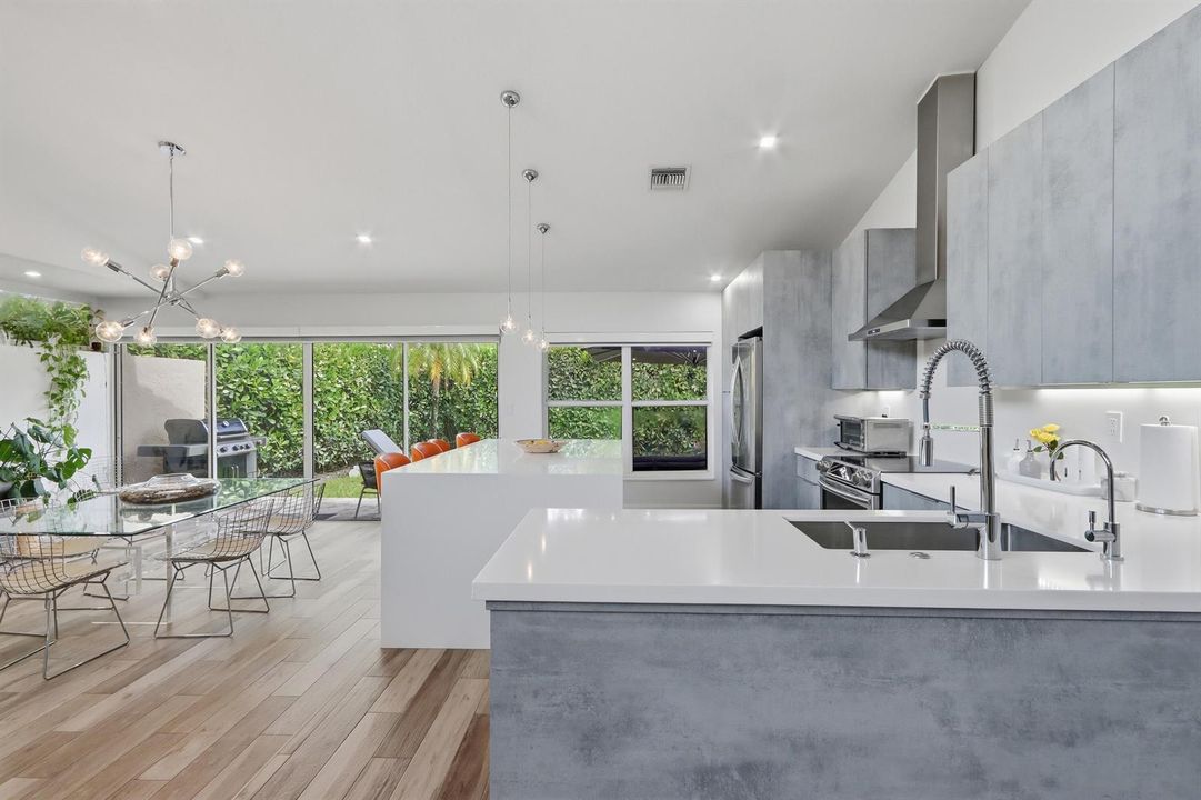 Dining Area _ Kitchen (1)