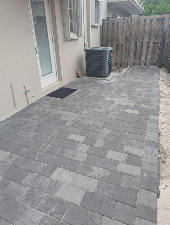 OLDAKER 18 AVE RENT PAVER 4