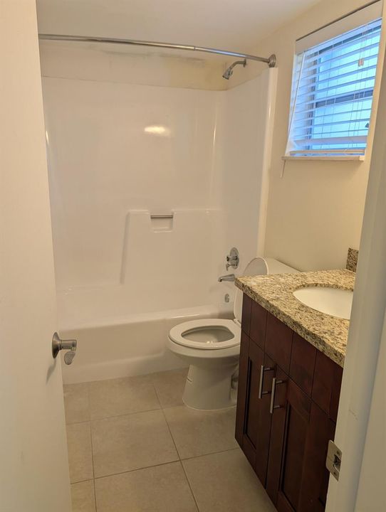 OLDAKER 18 AVE RENT BATH