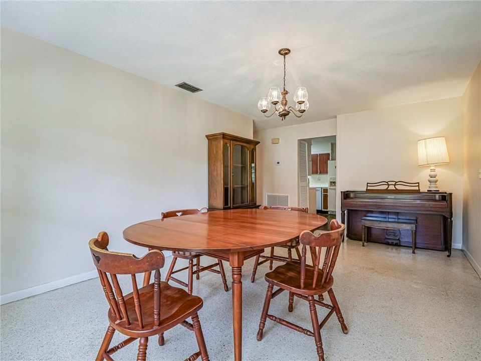 5866 37th street 12