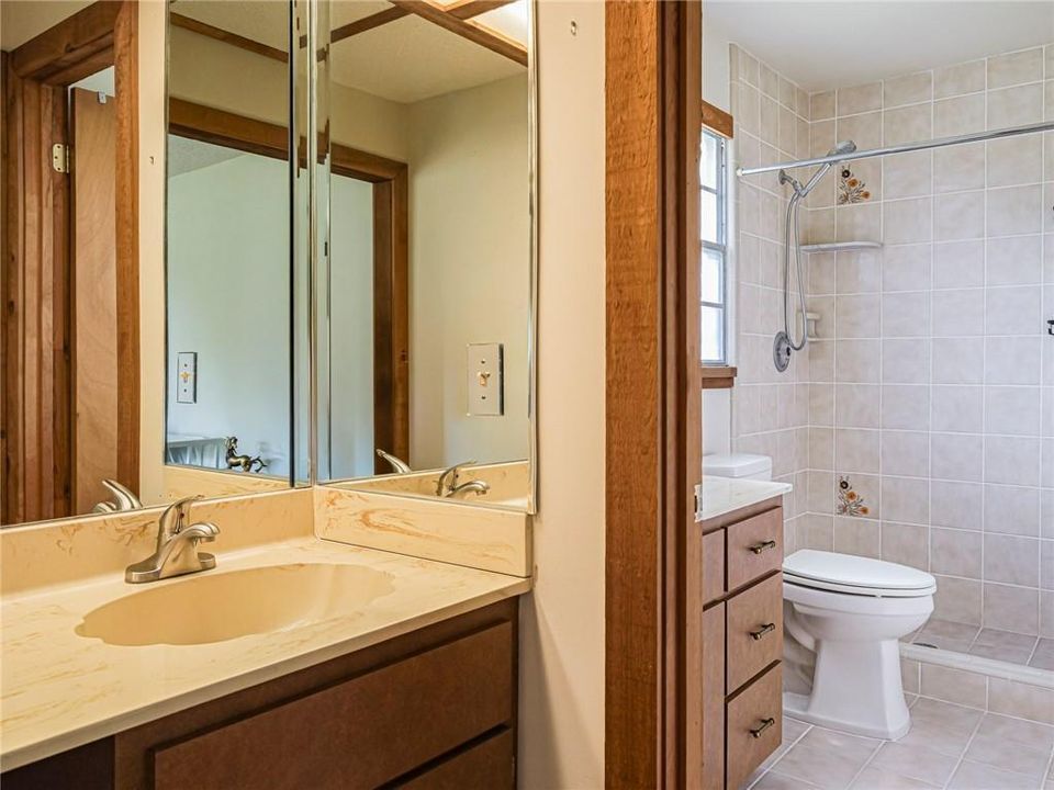 5866 37th street 28