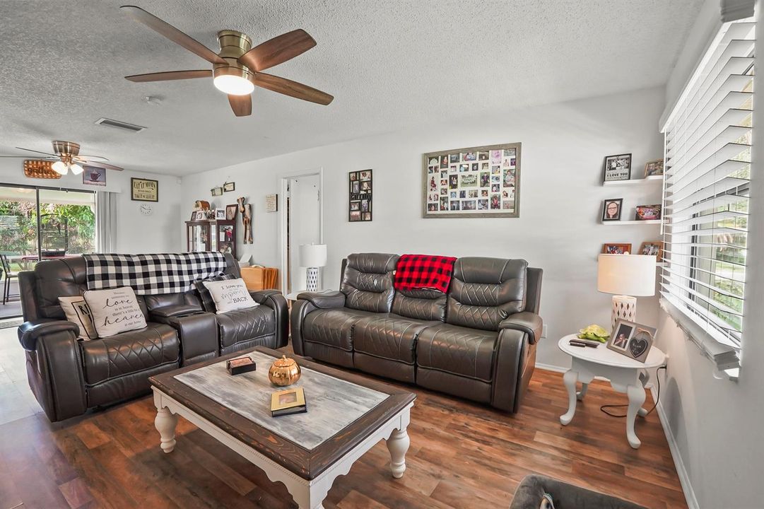 04 Living room 01