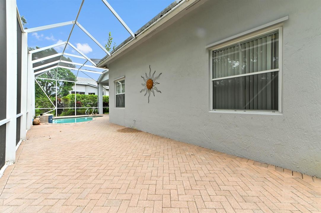 31 patio 01