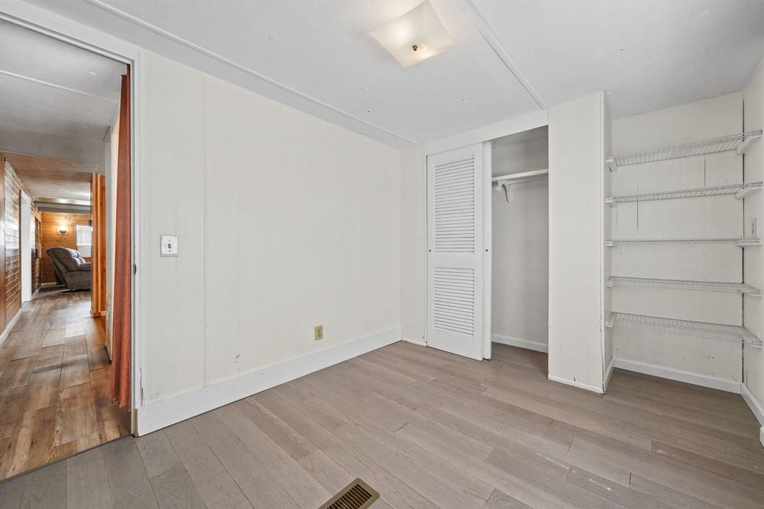 18-web-or-mls-1058-clark-ln