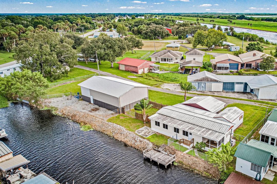 36-web-or-mls-1058-clark-ln