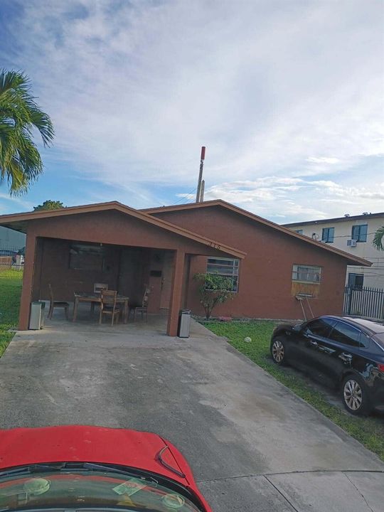 House with Carport.