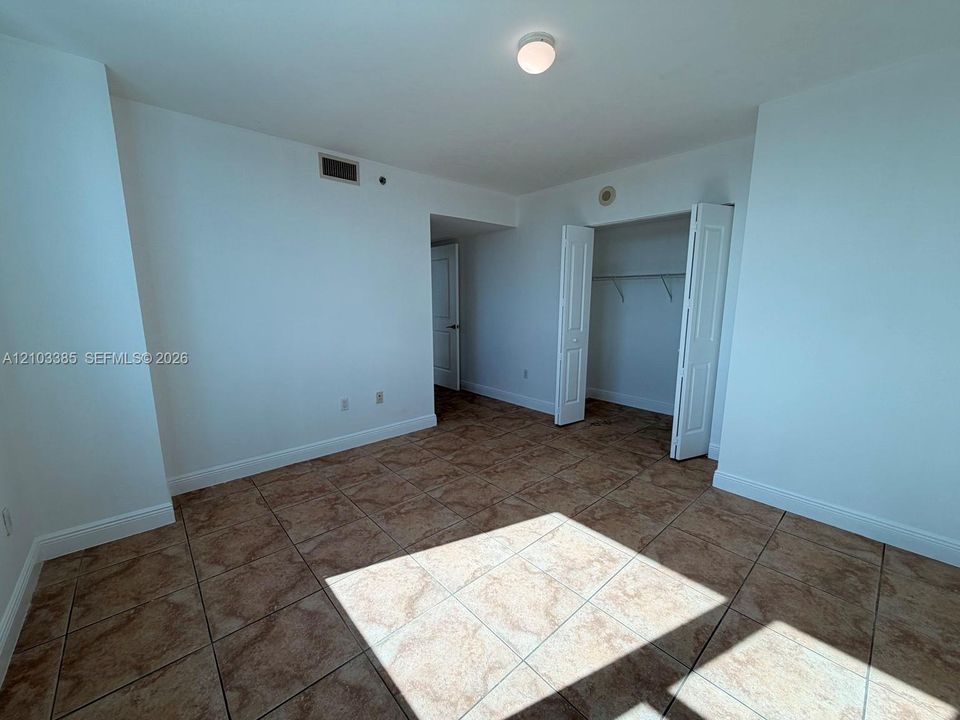 В аренду: $3,500 (3 спален, 3 ванн, 1546 Квадратных фут)