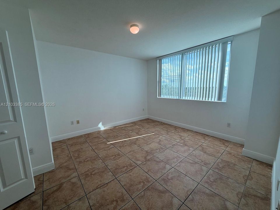 В аренду: $3,500 (3 спален, 3 ванн, 1546 Квадратных фут)
