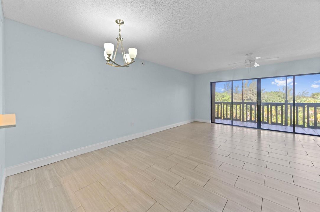 05 Dining area 01