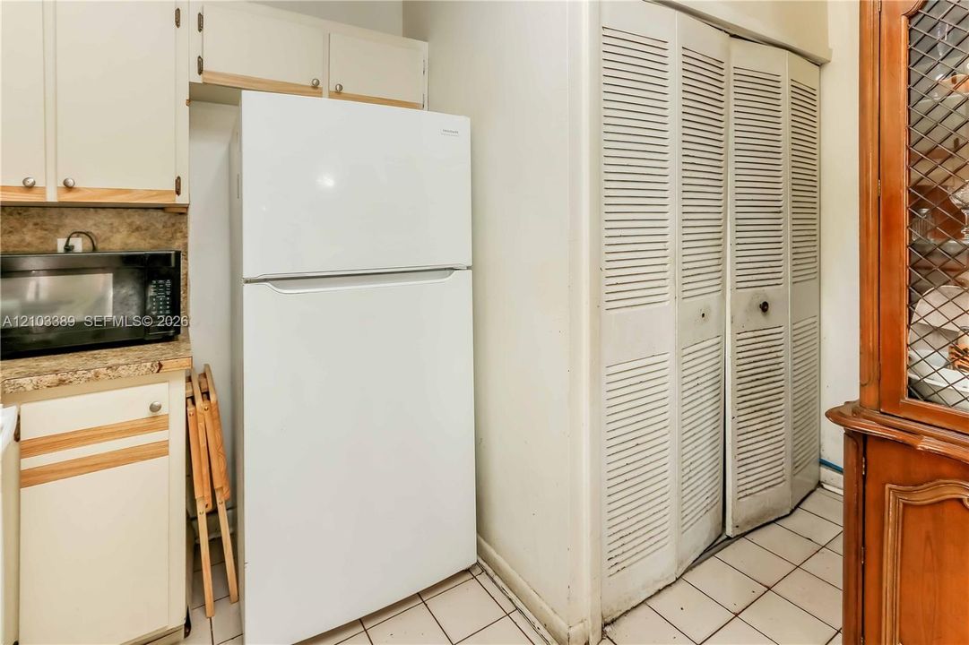 На продажу: $450,000 (3 спален, 2 ванн, 1401 Квадратных фут)