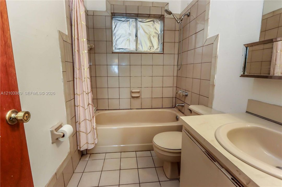 На продажу: $450,000 (3 спален, 2 ванн, 1401 Квадратных фут)