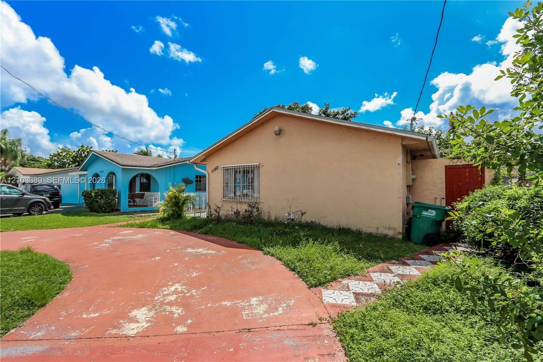 На продажу: $450,000 (3 спален, 2 ванн, 1401 Квадратных фут)
