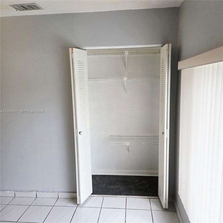 В аренду: $1,599 (1 спален, 1 ванн, 264 Квадратных фут)