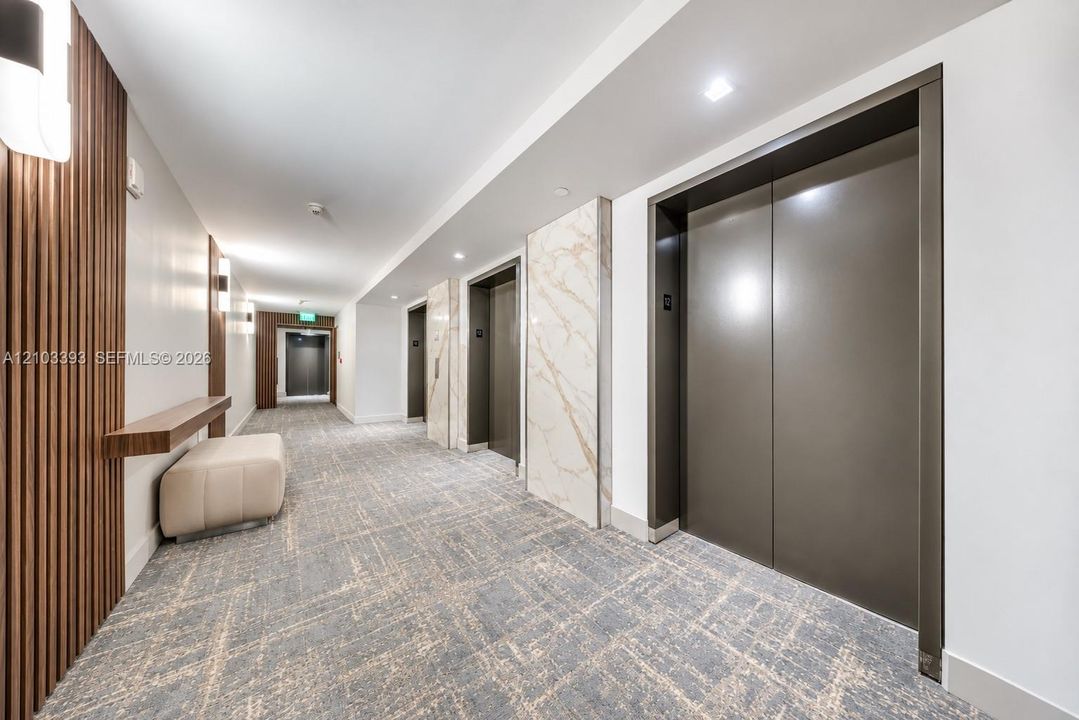 For Rent: $4,500 (1 beds, 1 baths, 808 Square Feet)