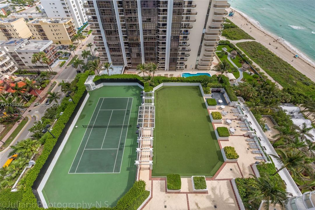 For Rent: $4,500 (1 beds, 1 baths, 808 Square Feet)