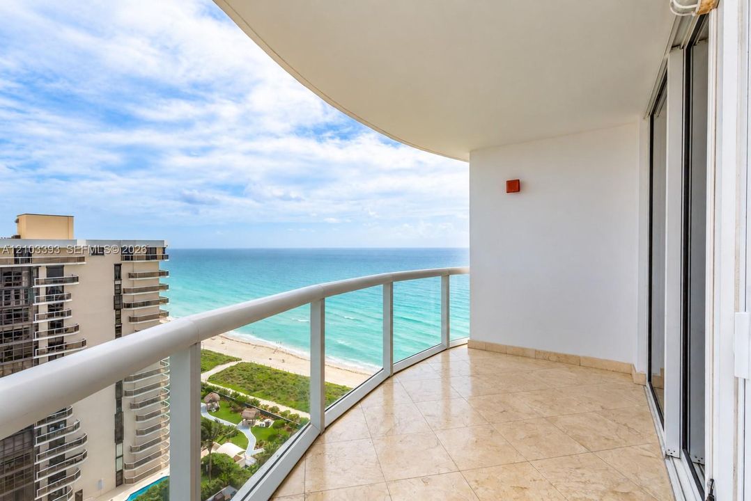 For Rent: $4,500 (1 beds, 1 baths, 808 Square Feet)