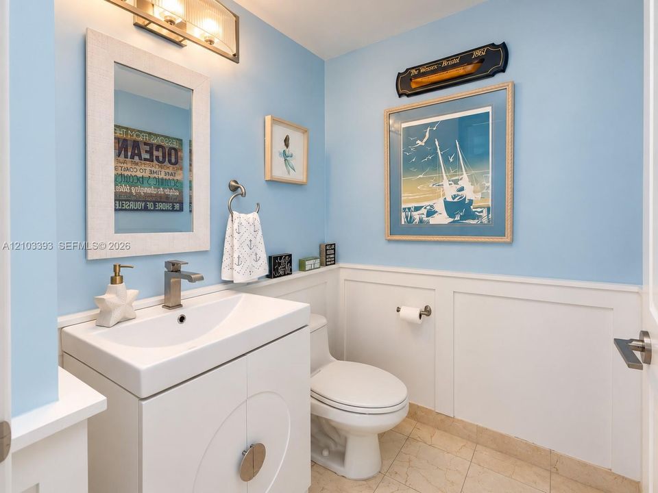 For Rent: $4,500 (1 beds, 1 baths, 808 Square Feet)