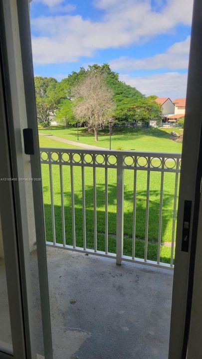 En Venta: $379,000 (2 camas, 2 baños, 1205 Pies cuadrados)