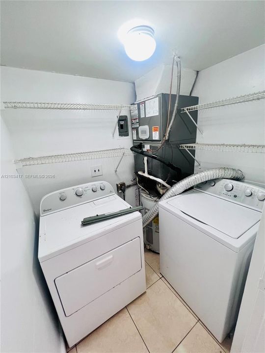 В аренду: $2,850 (3 спален, 1 ванн, 1351 Квадратных фут)