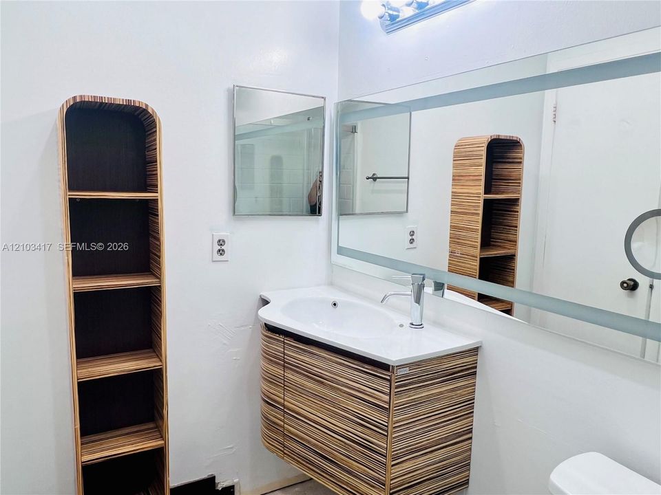 В аренду: $2,850 (3 спален, 1 ванн, 1351 Квадратных фут)