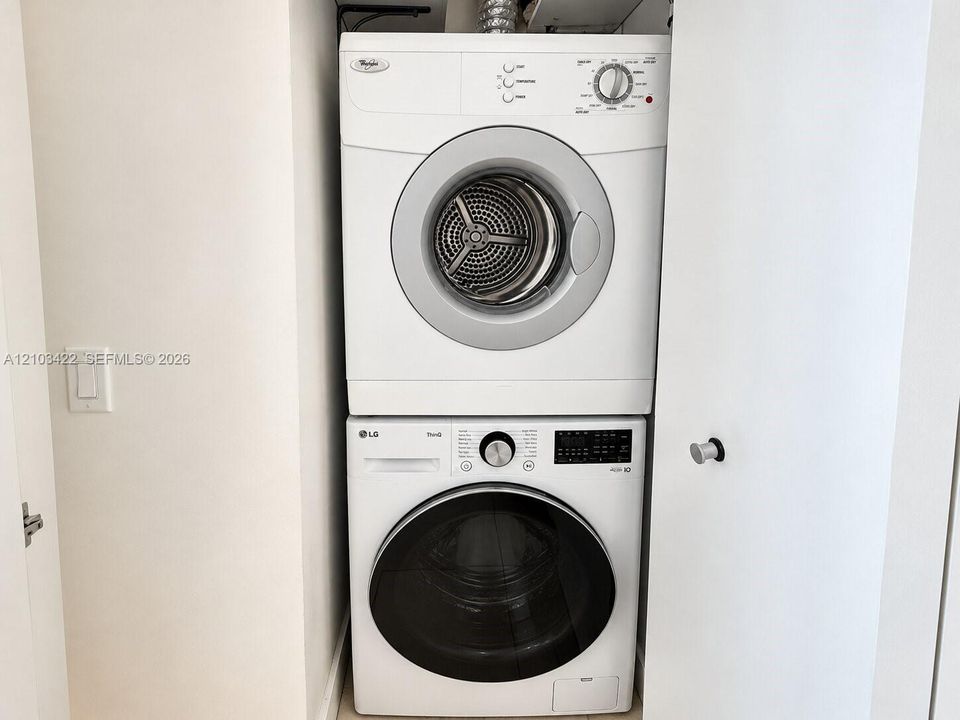 For Rent: $2,499 (0 beds, 1 baths, 362 Square Feet)