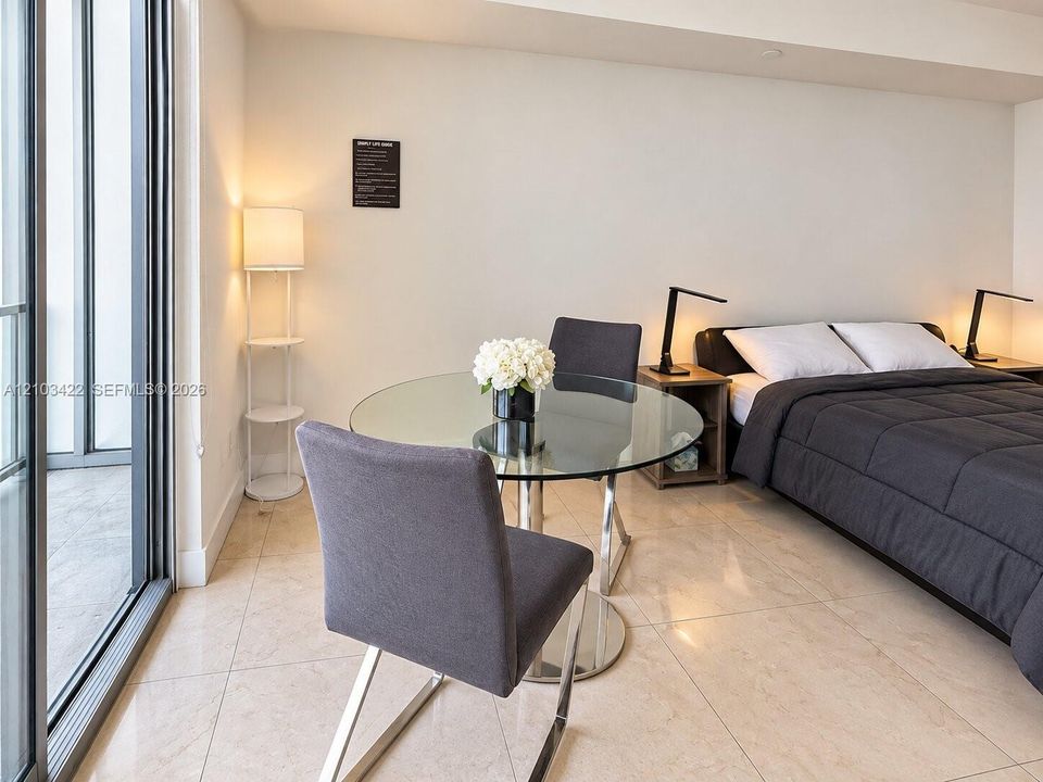 For Rent: $2,499 (0 beds, 1 baths, 362 Square Feet)