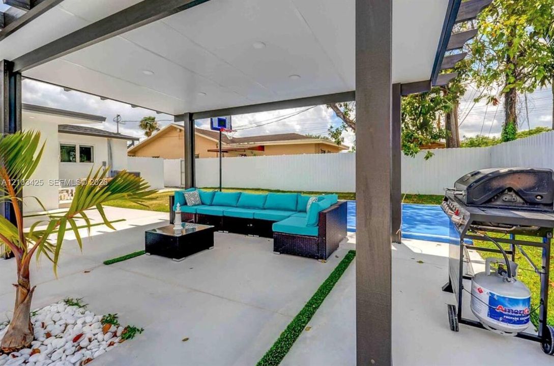 En Renta: $6,500 (5 camas, 4 baños, 1679 Pies cuadrados)