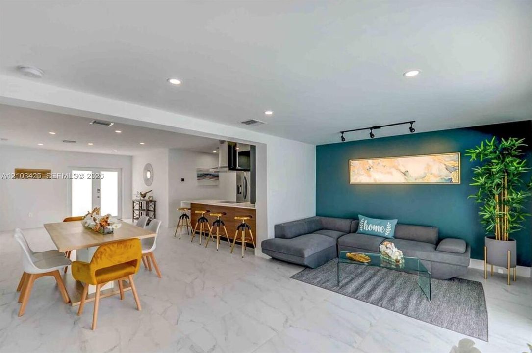 En Renta: $6,500 (5 camas, 4 baños, 1679 Pies cuadrados)