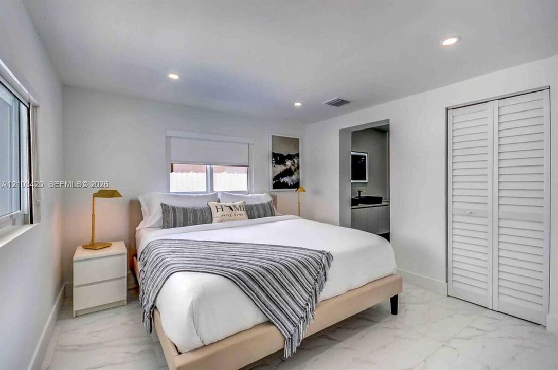 En Renta: $6,500 (5 camas, 4 baños, 1679 Pies cuadrados)