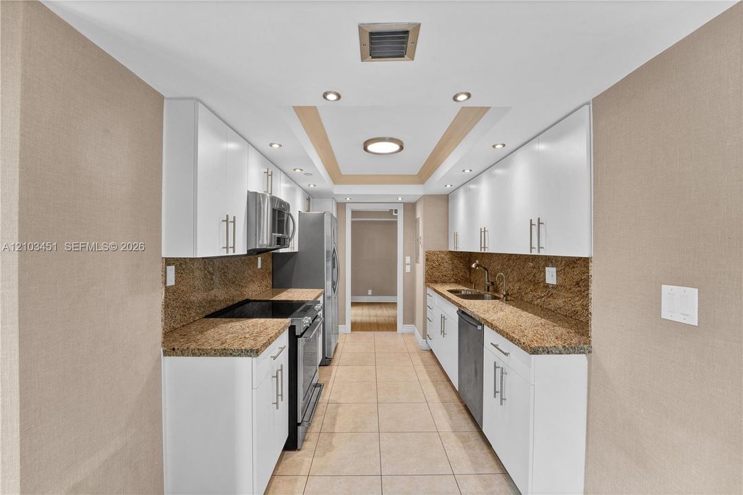 For Sale: $350,000 (2 beds, 2 baths, 1544 Square Feet)