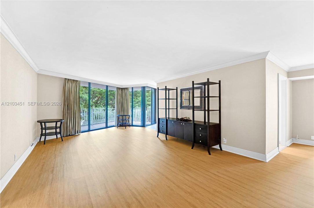 For Sale: $350,000 (2 beds, 2 baths, 1544 Square Feet)