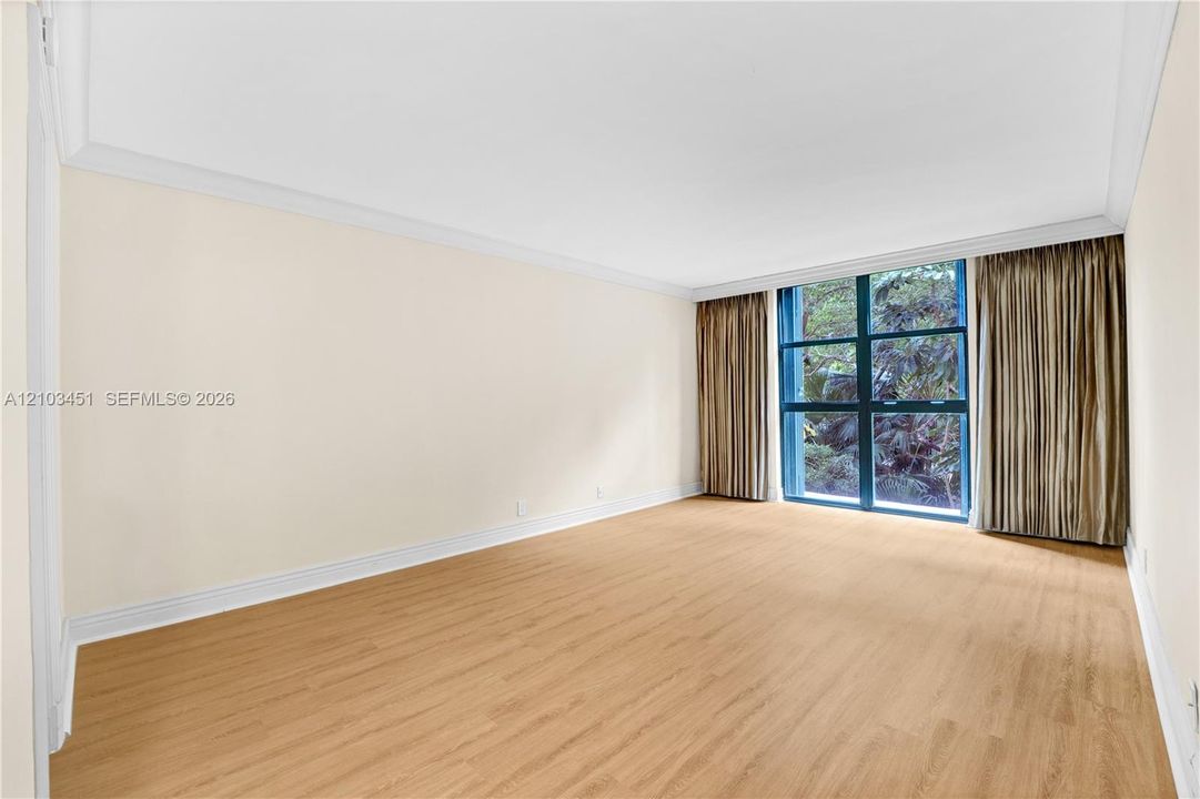 For Sale: $350,000 (2 beds, 2 baths, 1544 Square Feet)