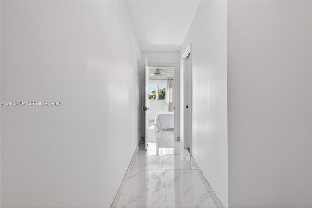 En Renta: $15,000 (4 camas, 3 baños, 2700 Pies cuadrados)