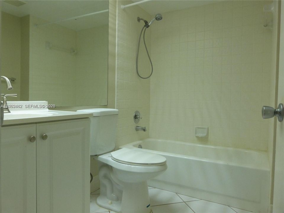 For Rent: $2,150 (2 beds, 2 baths, 1192 Square Feet)