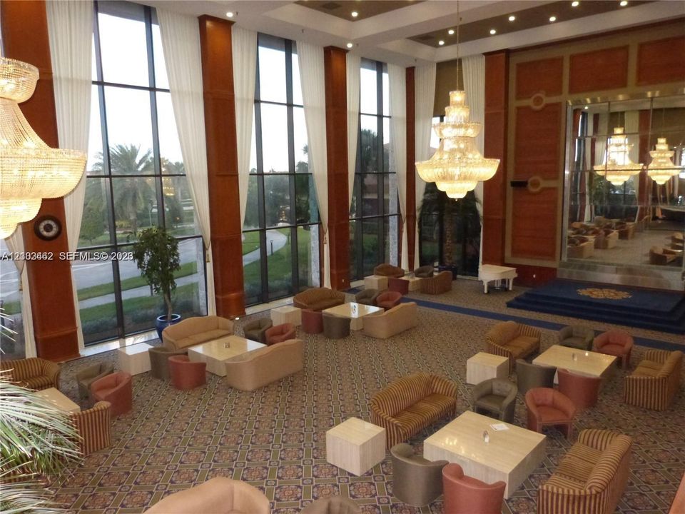 For Rent: $2,150 (2 beds, 2 baths, 1192 Square Feet)