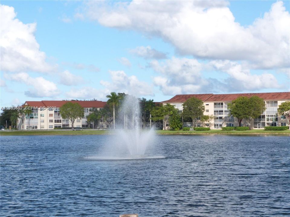 For Rent: $2,150 (2 beds, 2 baths, 1192 Square Feet)