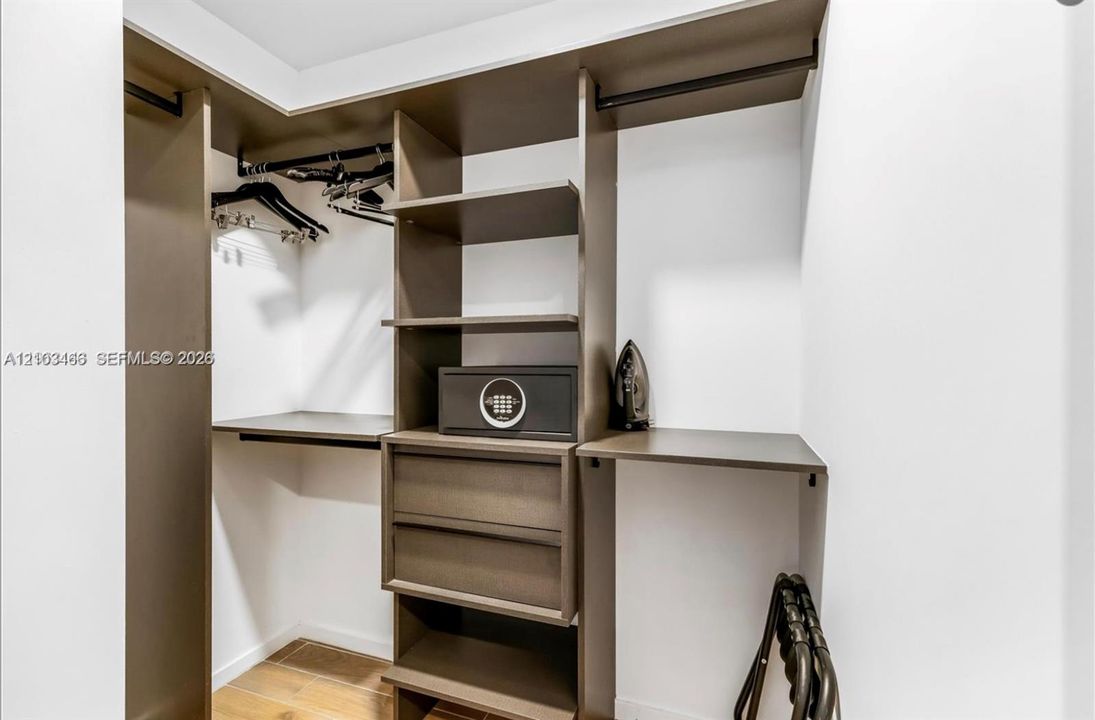 На продажу: $699,000 (1 спален, 1 ванн, 442 Квадратных фут)