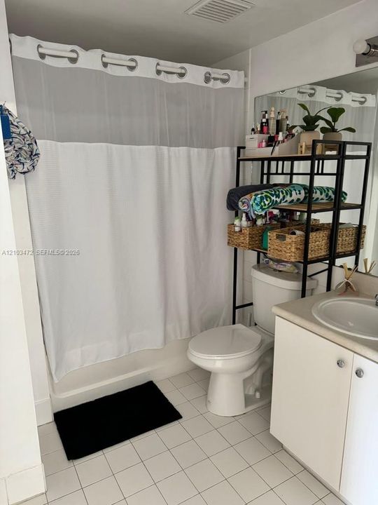 For Rent: $2,150 (1 beds, 1 baths, 685 Square Feet)
